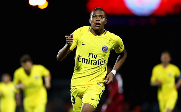 欧洲杯精彩瞬间_欧洲杯锦集_欧洲杯最精彩的一届